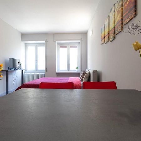 Appartamento Girasole - Affitti Brevi Italia Lecco Exterior foto