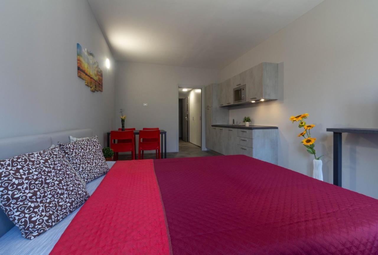 Appartamento Girasole - Affitti Brevi Italia Lecco Exterior foto